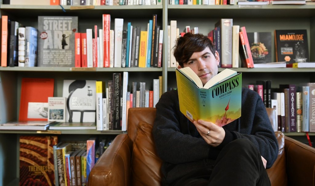 ALBERTINE Compass by Mathias Énard